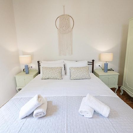 Sunny Yard Apartments Порос Экстерьер фото