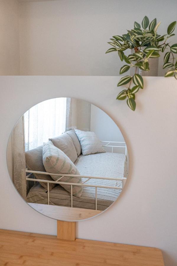 Sunny Yard Apartments Порос Экстерьер фото
