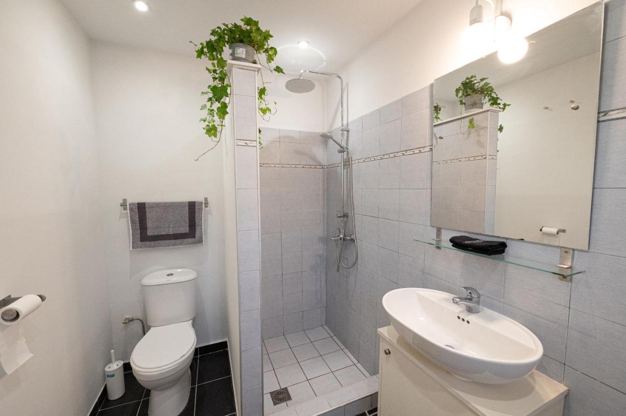 Sunny Yard Apartments Порос Экстерьер фото